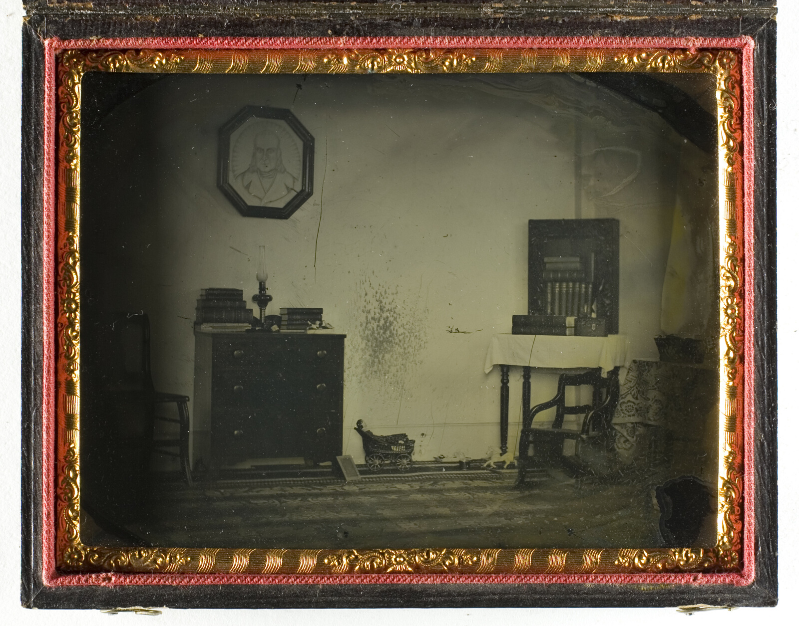 A work made of ambrotype.