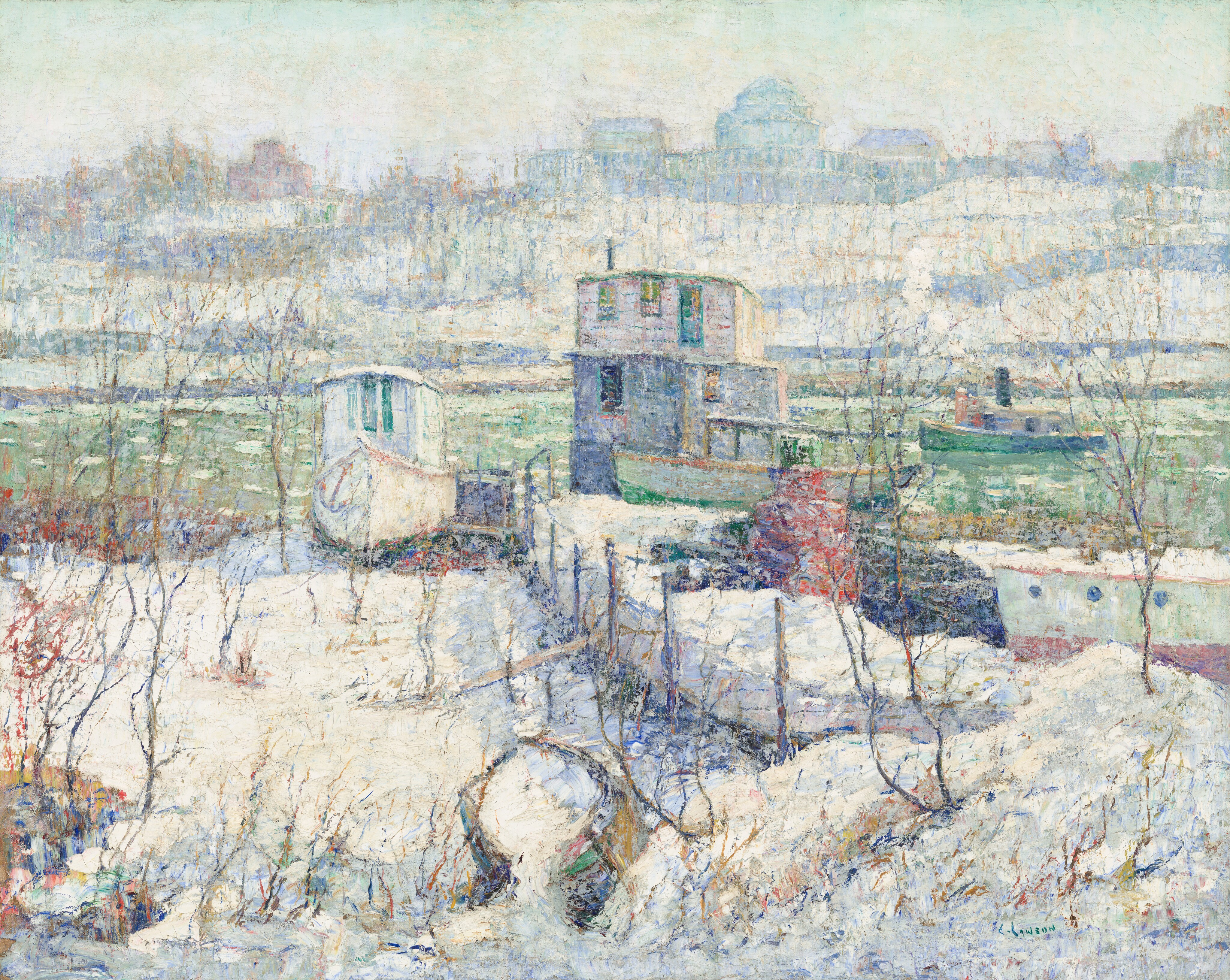 This painting shows a snowy landscape with boats on a pale green river. Closest to us, there are thin, leafless trees in a snow-covered field, and on the other bank beyond the river are more thin trees with pale, hazy buildings visible in the distance. In the center, a gray-and-white house appears to sit on the edge of the water, one of the boats resting on the land next to it. A curving fence separates the white field, extending from the house towards the lower right corner of the painting. There are some more indistinct objects on the land in shades of red and black. The sky above the scene is a pale blue-gray that is almost the same color as the snowy ground. The brushstrokes in the painting are small dots and dashes of different colors that all overlap, giving the scene a slightly blurred impression.
