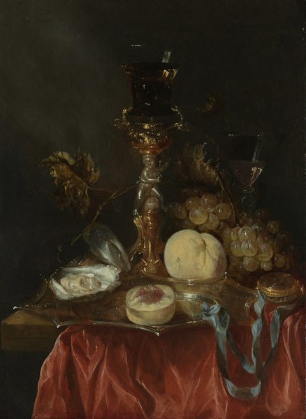 Stilleven met een verguld zilveren bekerschroef met een roemer by Abraham Hendricksz. van Beyeren