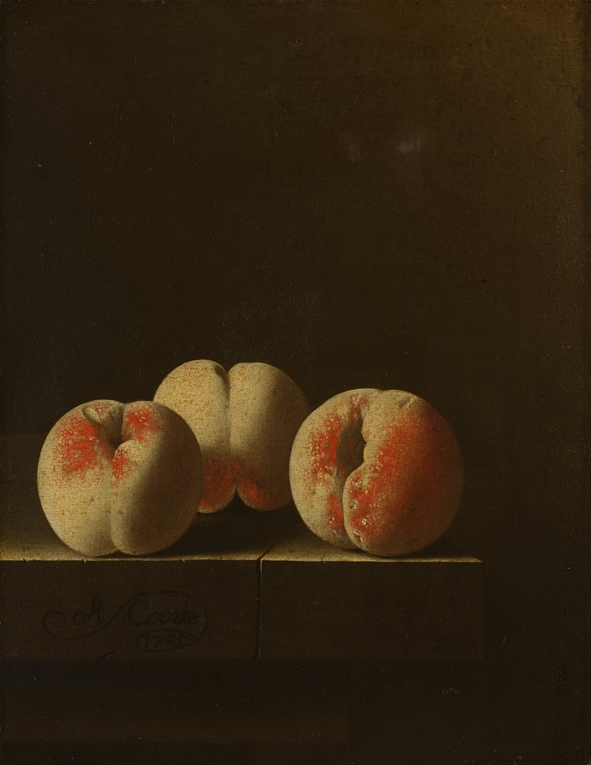 Drie perziken op een stenen plint by Adriaen Coorte
